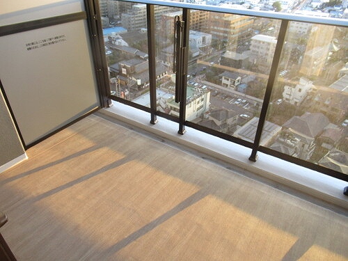 バルコニー　バルコニー