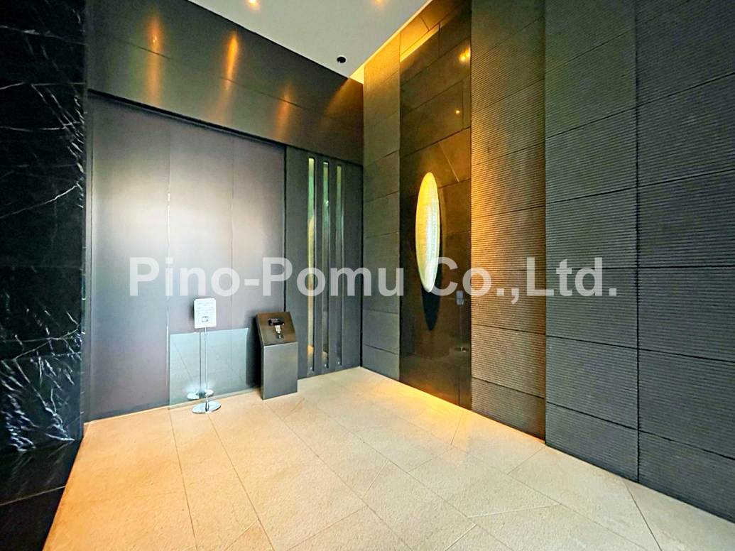 ドラックストア　マツモトキヨシ六本木店（ドラッグストア）まで322m