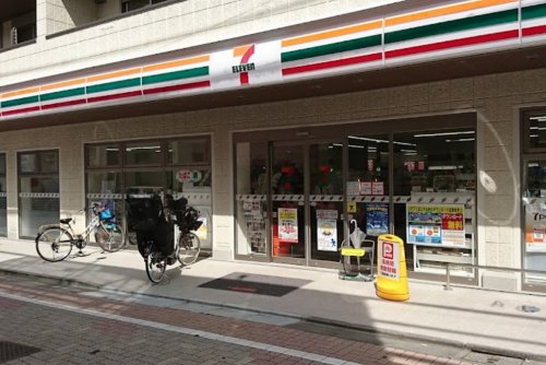 コンビニ　セブンイレブン 久我山2丁目店（コンビニ）まで25m