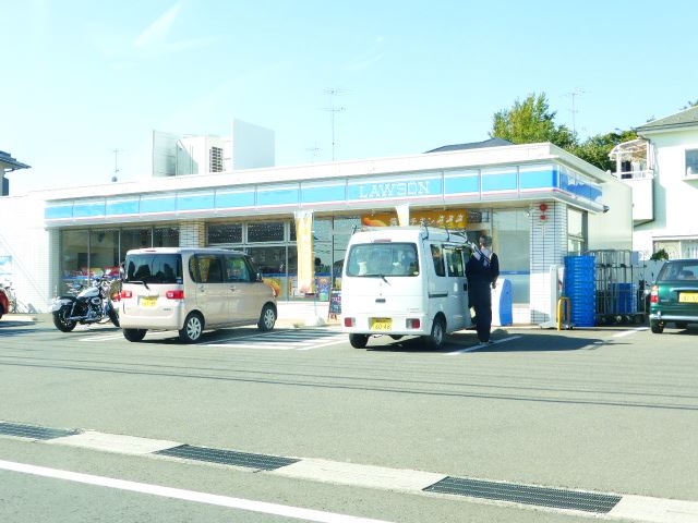 コンビニ　ローソン（コンビニ）まで460m