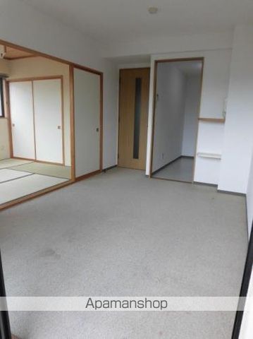 フェスティナレンテ_内装_0