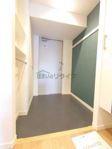 玄関　ラティエラ練馬