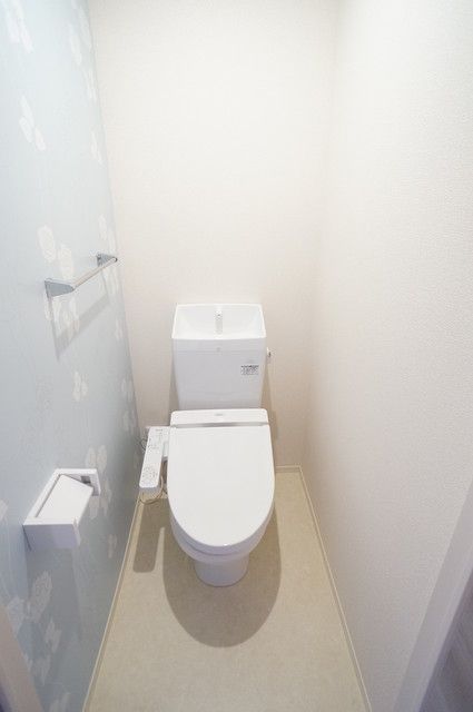 トイレ　同タイプ参考写真