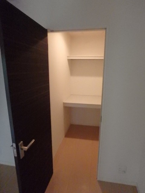 収納　収納量豊富なウォークインクローゼット♪