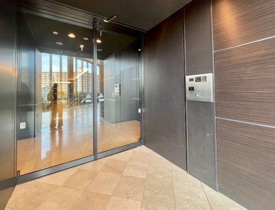 エントランス　毎日通るエントランス♪