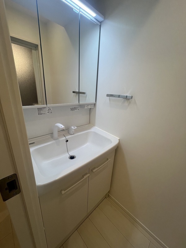 洗面設備　★収納付き、独立洗面台★