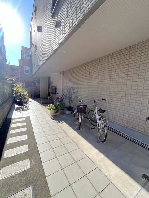 エントランス　エントランスアプローチ