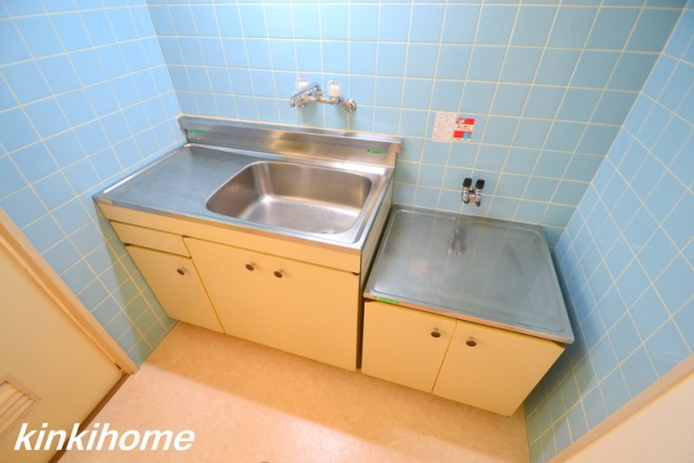 キッチン　写真は別のお部屋のものでございます。