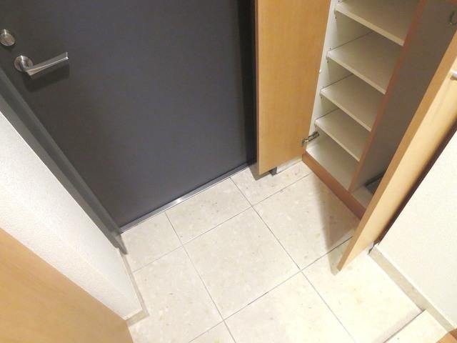 玄関　お部屋探しは株式会社　タウンハウジング　までお気軽にお問合…