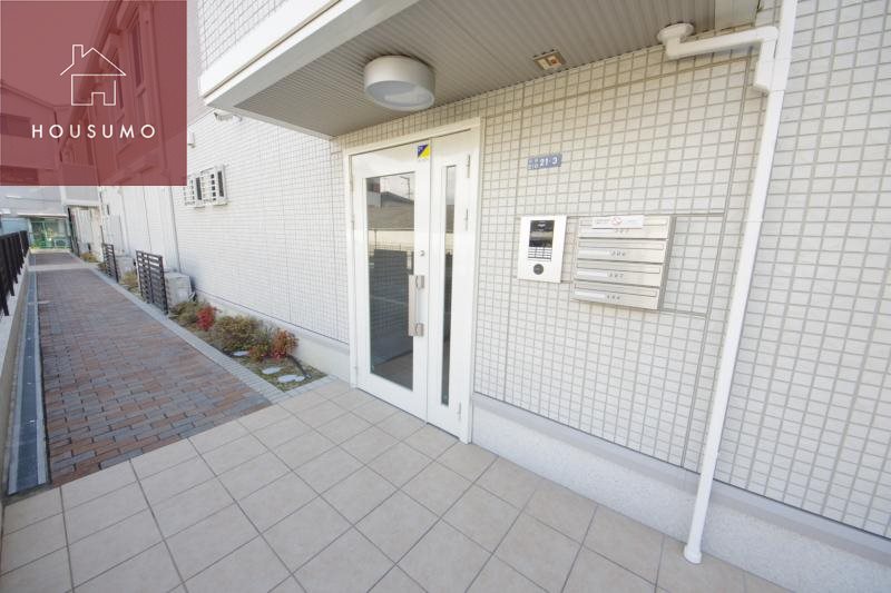 エントランス　ゆとりのあるエントランスです