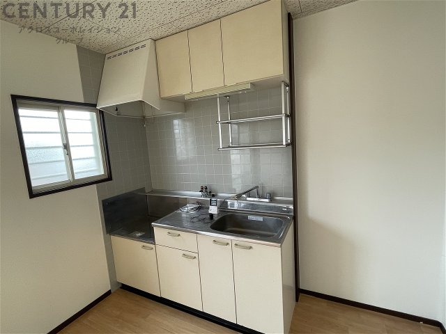 キッチン　壁付けキッチンでスペースを有効活用できます！