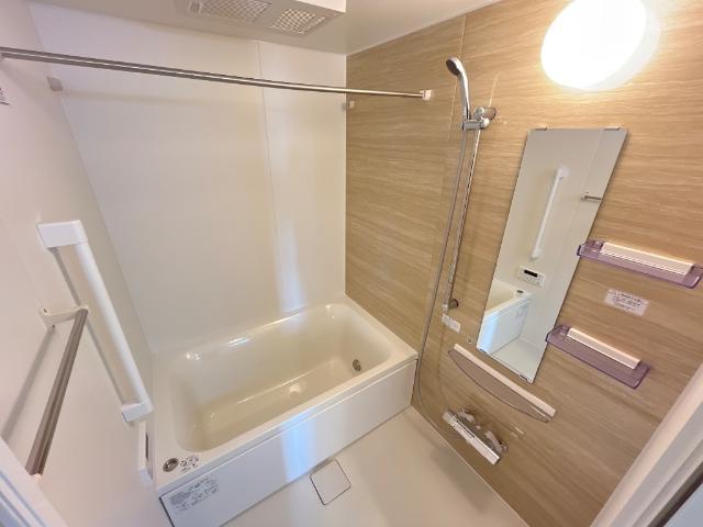 バス・シャワールーム　バス