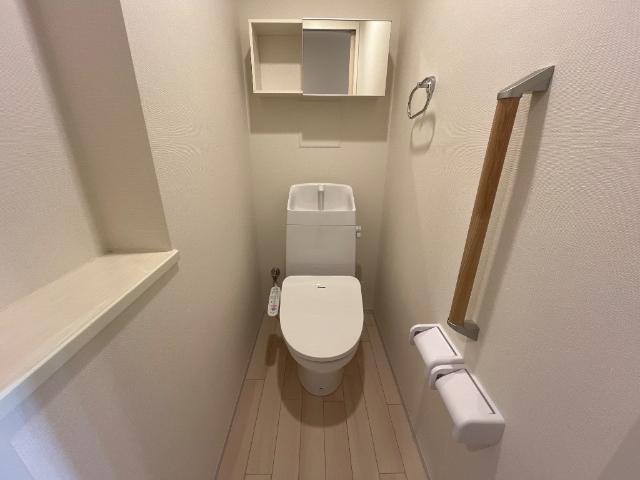 トイレ　シャワー付トイレ