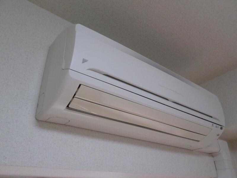 その他設備　新しいエアコン付で、電気代も節約しましょ