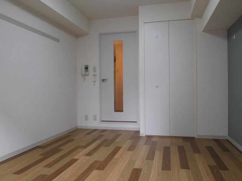 居室・リビング　アクセントクロスの綺麗な洋室です。