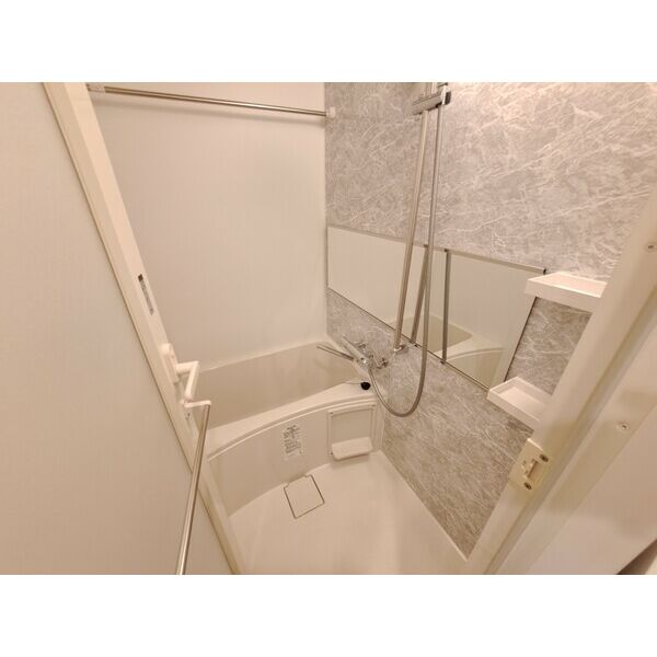 バス・シャワールーム　※同仕様写真となります。