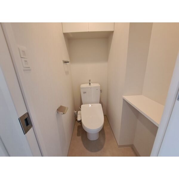 トイレ　※同仕様写真となります。