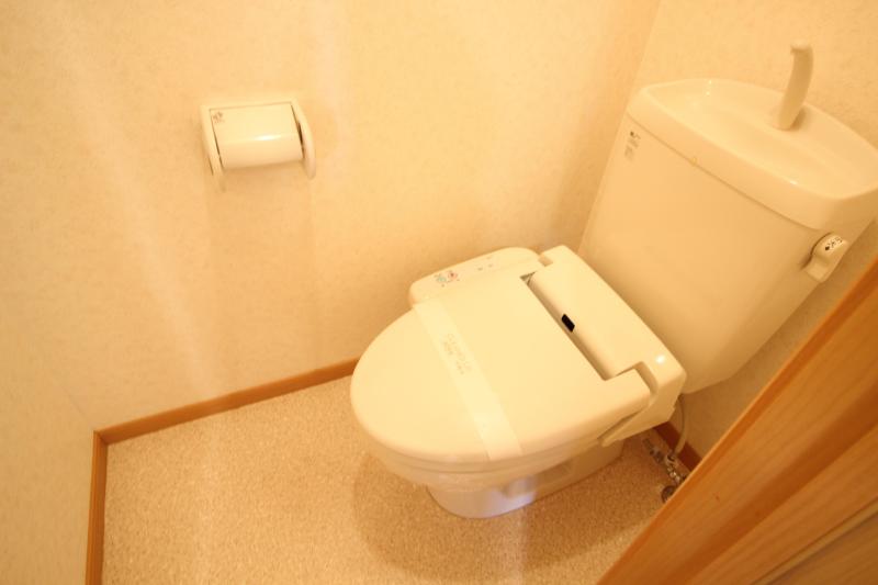 トイレ　温水洗浄暖房便座トイレ