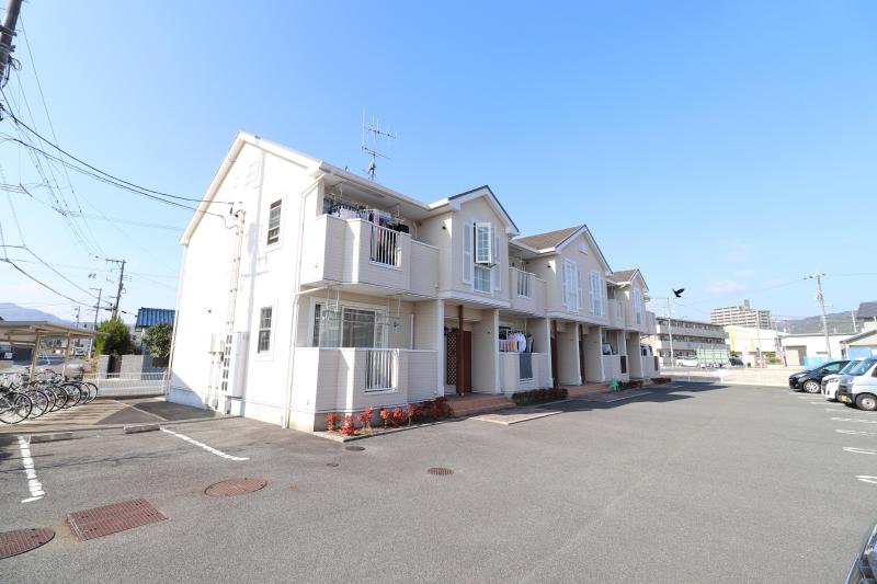 建物外観　エレガンテ パラッツォ　建物外観