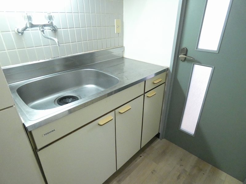 キッチン　※同タイプの間取りの写真です。現状を優先します。