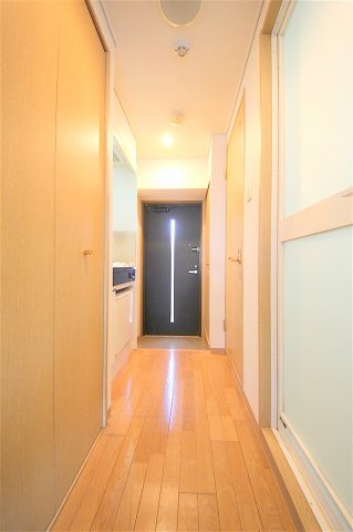 玄関　ラナップスクエア新福島