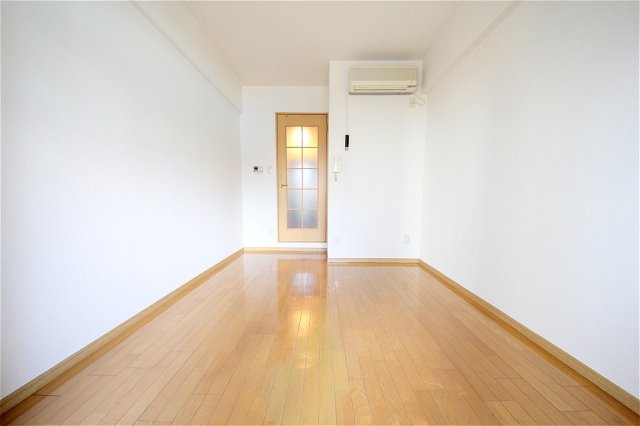 居室・リビング　ラナップスクエア新福島　明るい室内