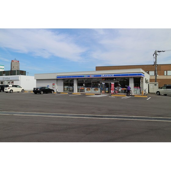 コンビニ　ローソン富山窪本町店（コンビニ）まで350m