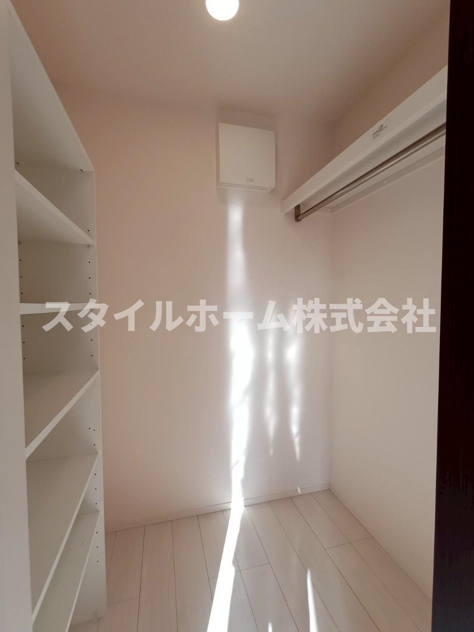 収納　同建物内別部屋の写真です。