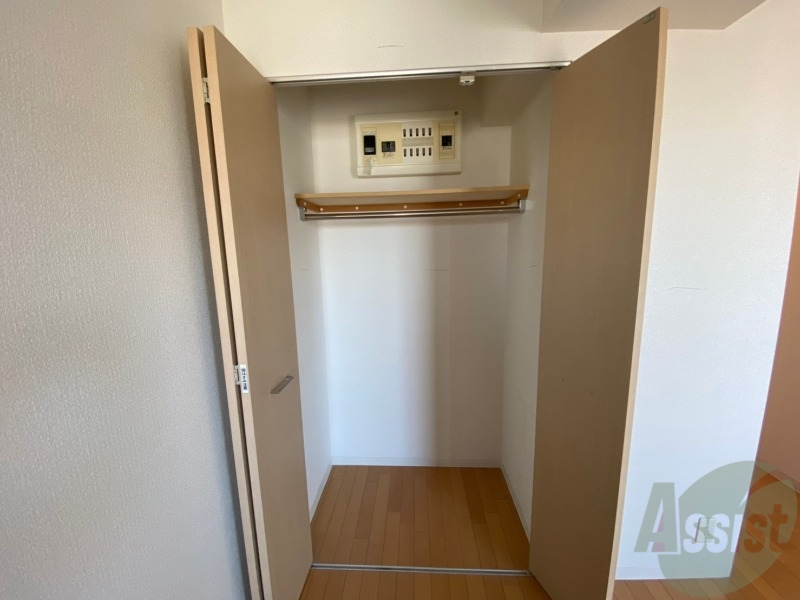 収納　クローゼットがありました。お洋服や荷物はここへ