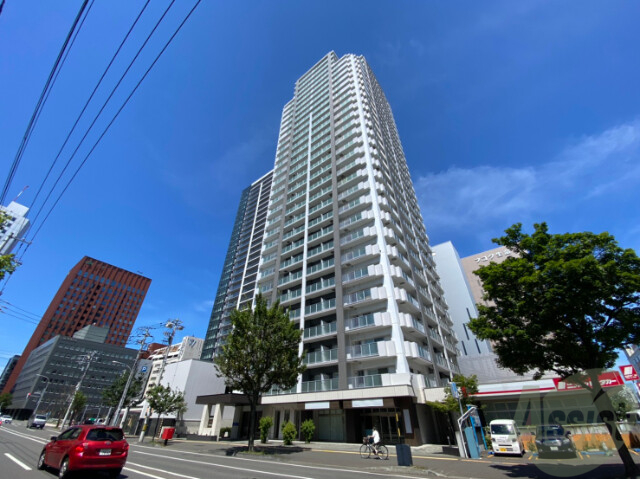 建物外観　札幌市中央区北四条東　「パシフィックタワー札幌」