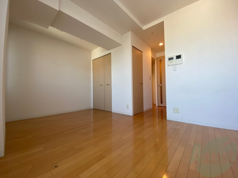 居室・リビング　明るいお部屋は気持ちよく過ごせそうですね。