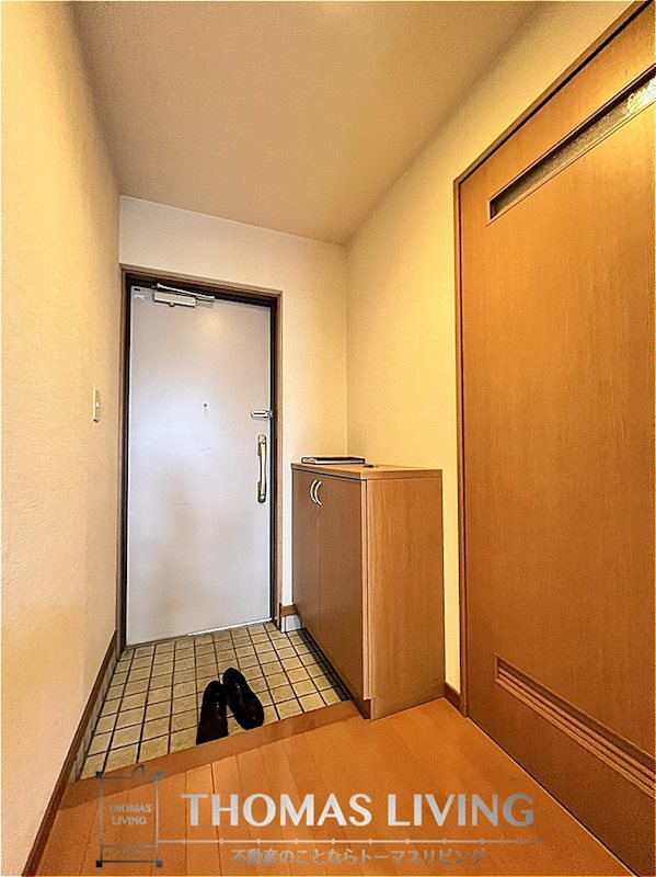 玄関　シューズボックス御座いますよ。