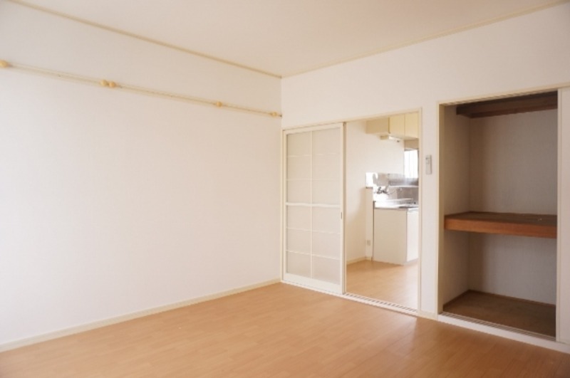 居室・リビング　図面と現状に相違がある場合には現状を優先