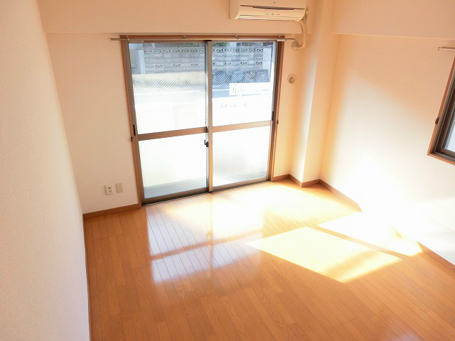 その他部屋・スペース　洋室8帖