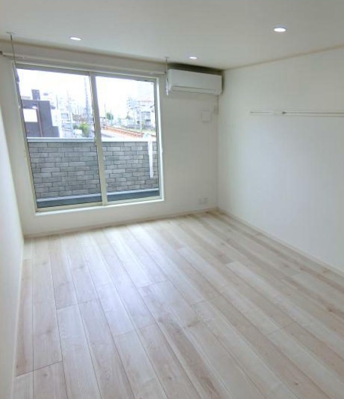 居室・リビング　使いやすい形の為、レイアウトを楽しめます♪