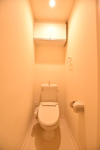 トイレ　同物件、別部屋のお写真となります。ご参考までにご覧ください。