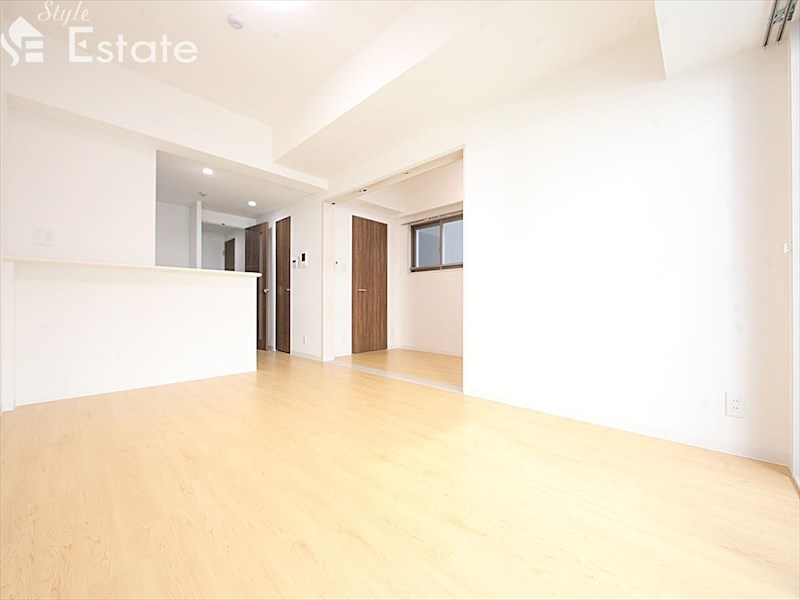 居室・リビング　内装