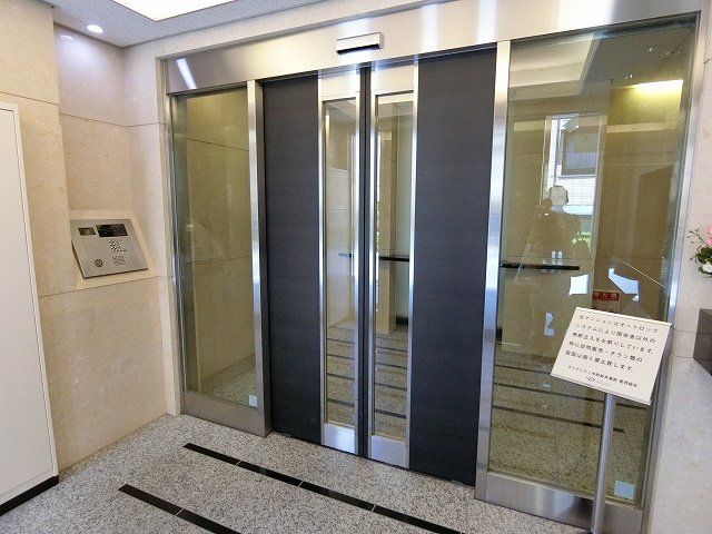 セキュリティ　エントランス