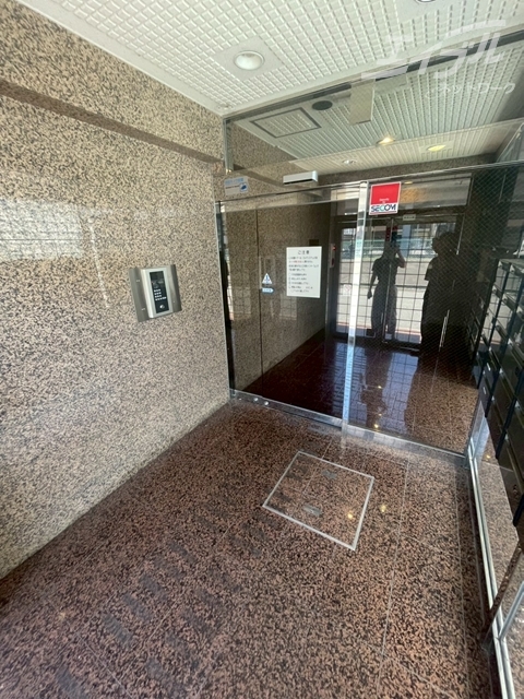 エントランス　エントランスになります。