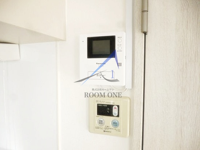 セキュリティ　モニター付きインターホンです。