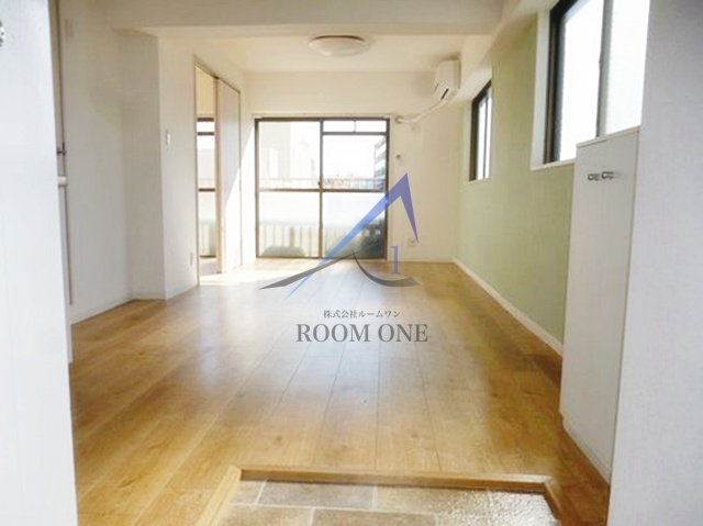 玄関　玄関です。