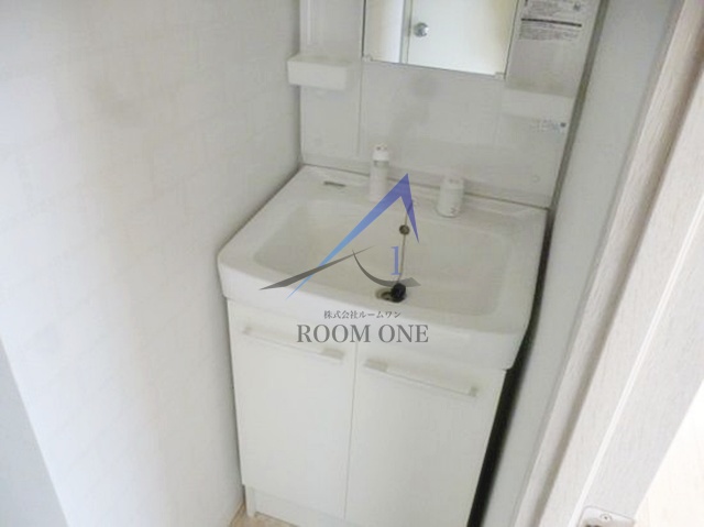 洗面設備　独立洗面台です。