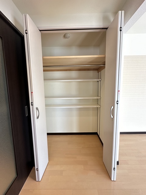 収納　★別部屋参考写真です★