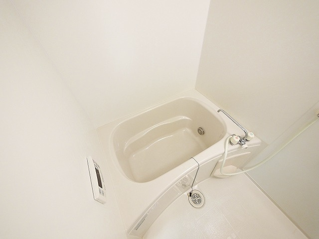 バス・シャワールーム　お風呂で日々の疲れを落としましょう