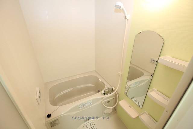 バス・シャワールーム　コンパクトで使いやすいお風呂です パルデンス・エコノ7　20