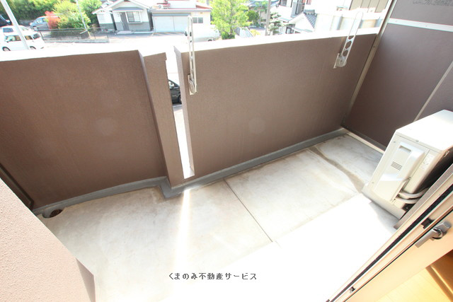 バルコニー　お洗濯にも便利なバルコニー付き パルデンス・エコノ7　206