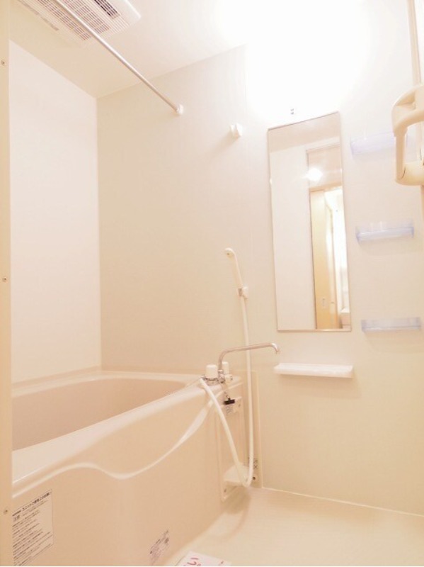 バス・シャワールーム　図面と現状に相違がある場合には現状を優先