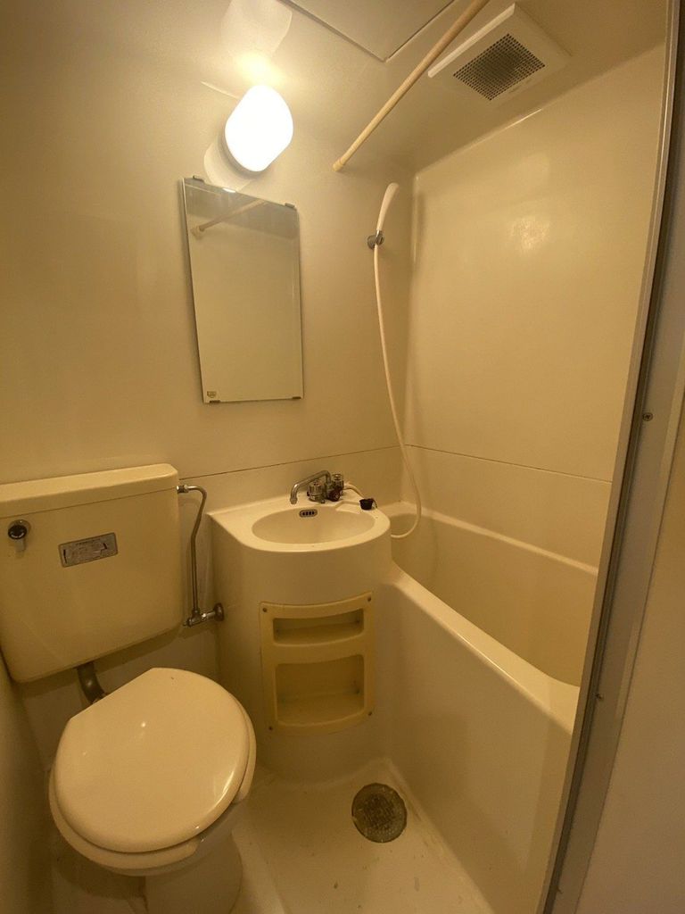 バス・シャワールーム　洗面