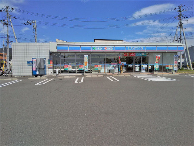 コンビニ　ローソン東温志津川店（コンビニ）まで500m