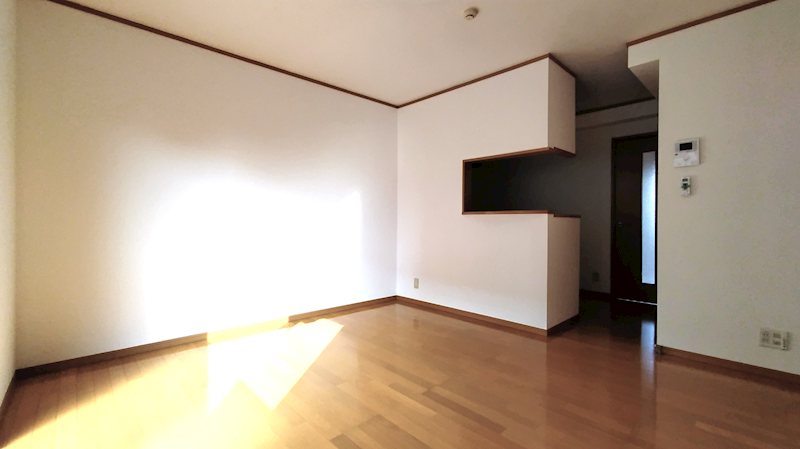 居室・リビング　※同タイプの部屋写真です